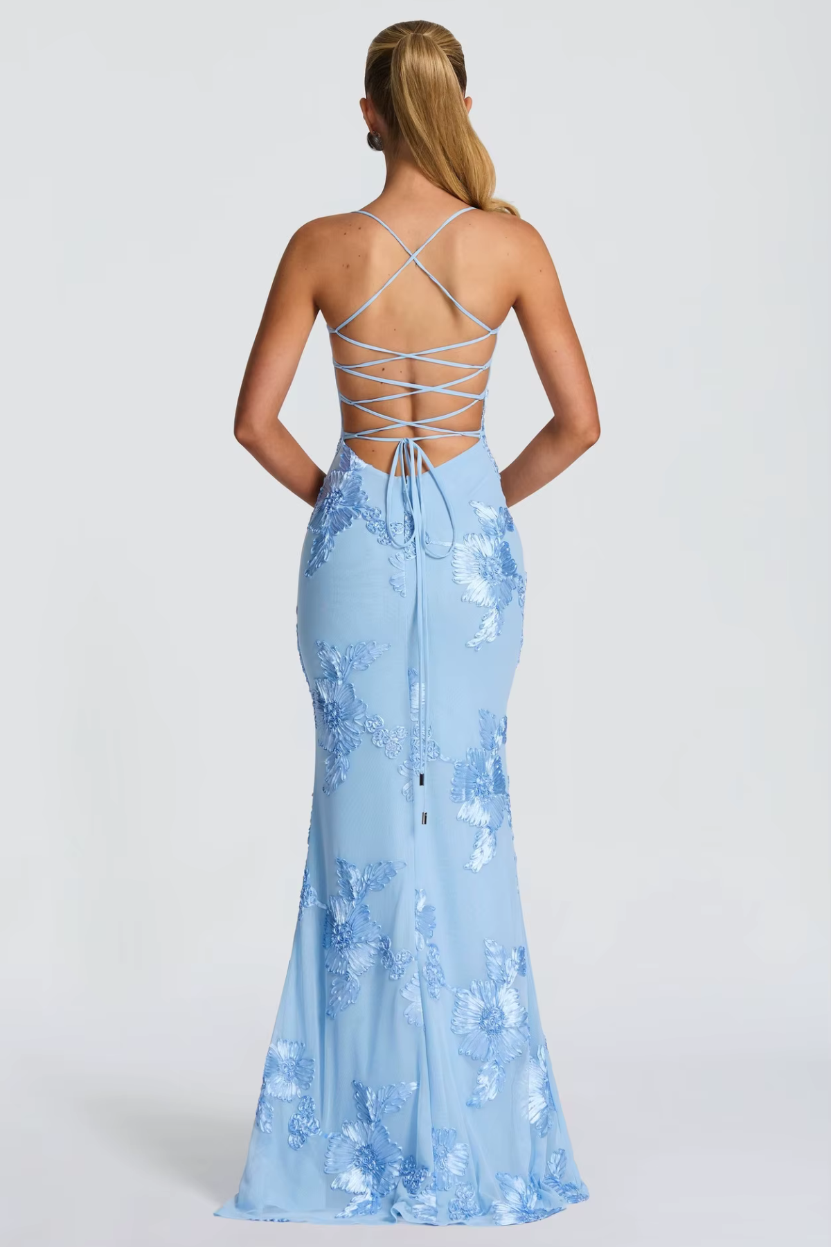Damen Maxikleid figurbetont Blumenstickerei Spaghettiträger - Image 14