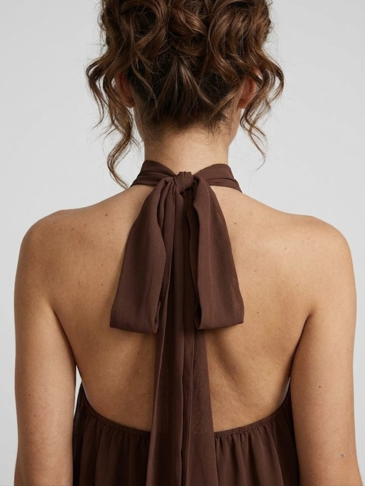 Damen Minikleid Neckholder Rückenfrei Stufenrüschen - Image 16
