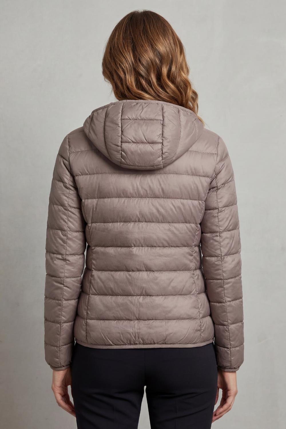 Damen Leichte Packbare Kapuzen Steppjacke - Image 4