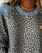 Damen Denim Leopard Print Sweater - Image 5