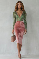 Damen Samt Leopard Bodycon Midikleid - Image 2