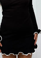 Figurbetontes Minikleid Langarm Kontrastbesatz Damen - Image 3