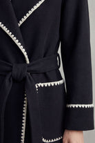 Damen Langmantel Gürtelmantel Longline Kontrastbesatz - Image 5