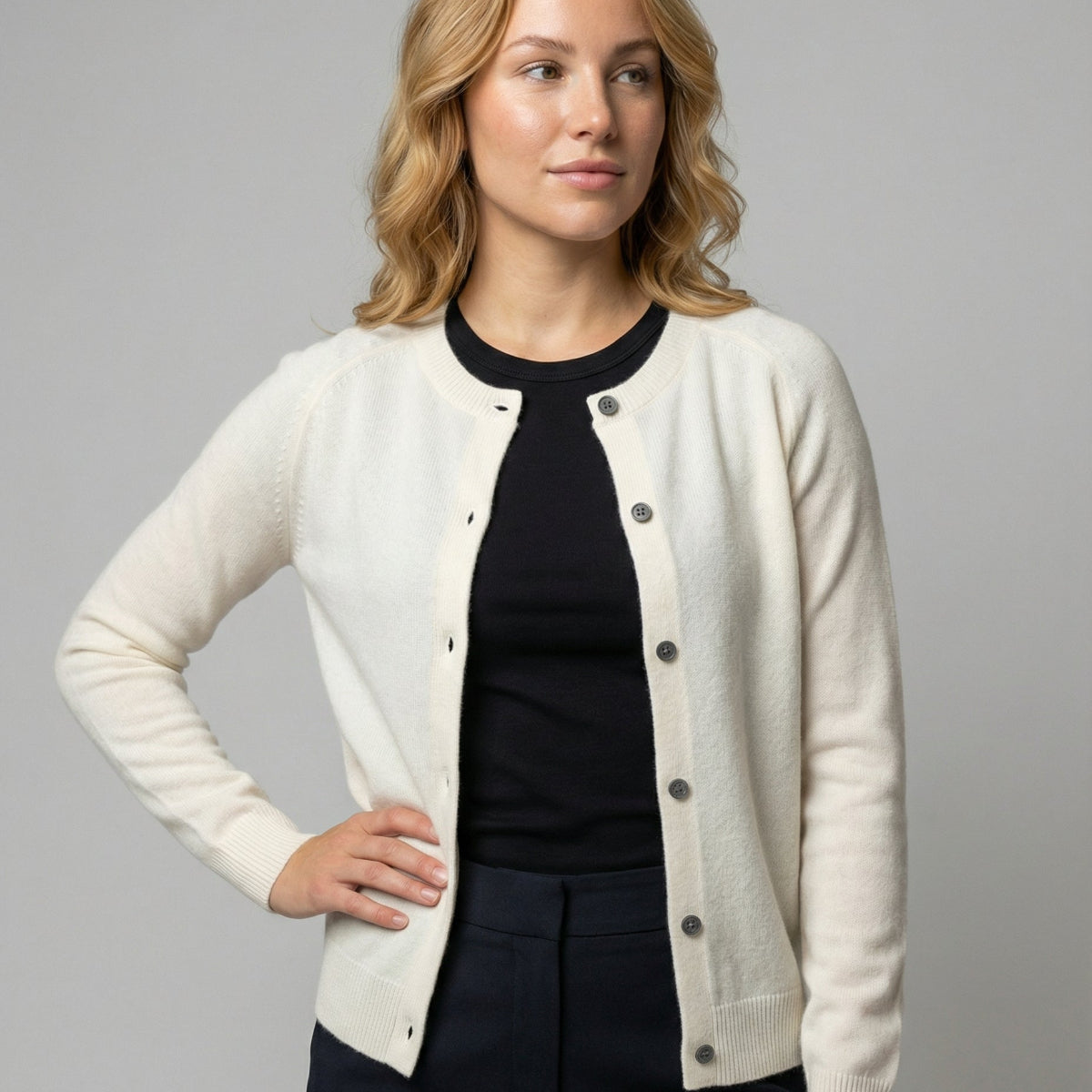Damen Kaschmir Cardigan V-Ausschnitt mit Knöpfen Langarm - Image 2