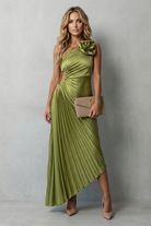 Damen One Shoulder Plissee Maxikleid Blumendetail - Image 2