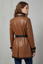 Damen Kunstleder Trenchcoat Kontrastbesatz Bindegürtel - Image 4
