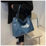 Women's faux leather crossbody bag