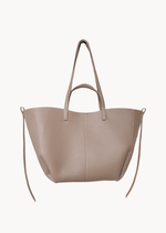 Alina – Skuldertaske til damer taupe elegant kompakt